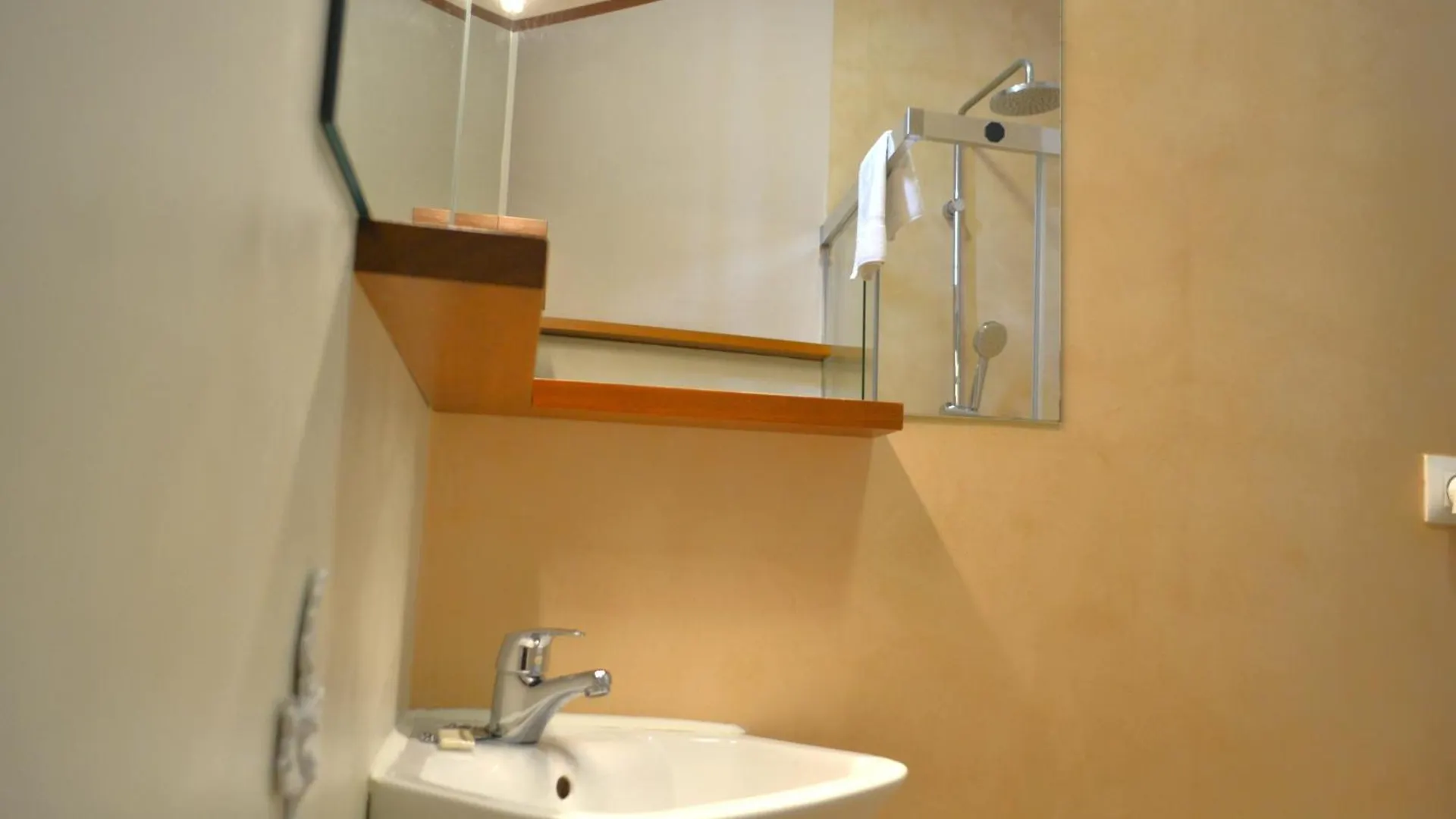 Apartment Sunshine Templo Romano Cordoba